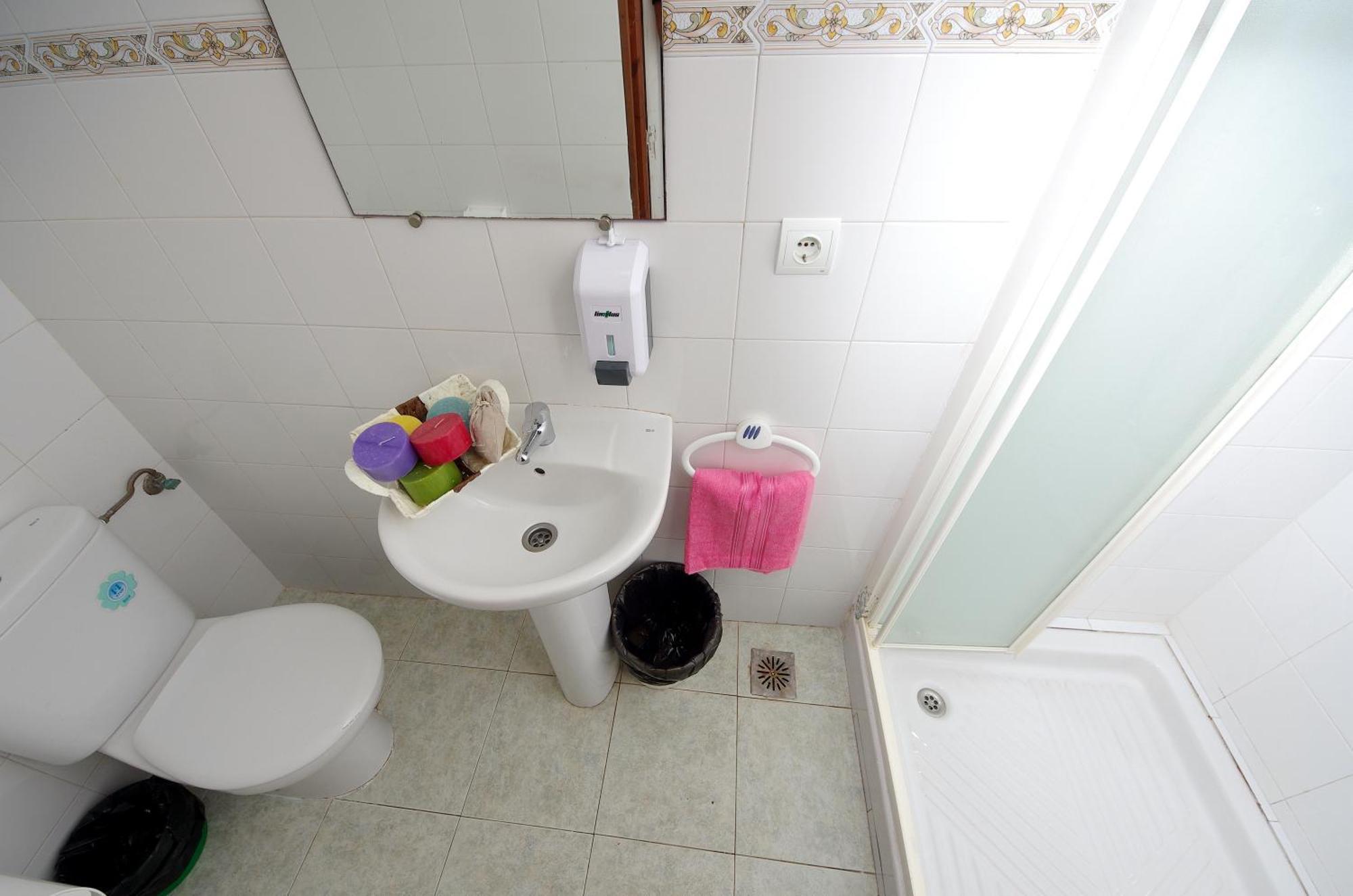 Zweibettzimmer mit Gemeinschaftsbad
